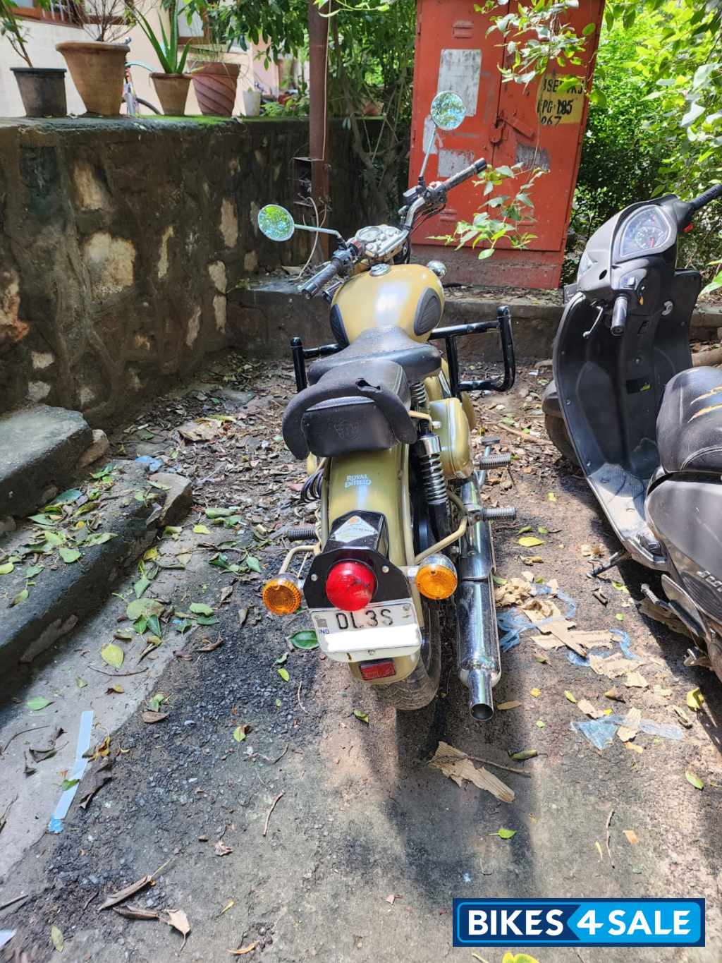 Desert Storme Brown Royal Enfield Classic Desert Storm