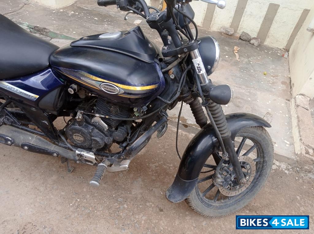 Black Bajaj Avenger Street 150