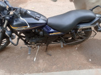 Black Bajaj Avenger Street 150