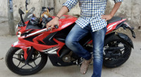 Bajaj Pulsar RS 200
