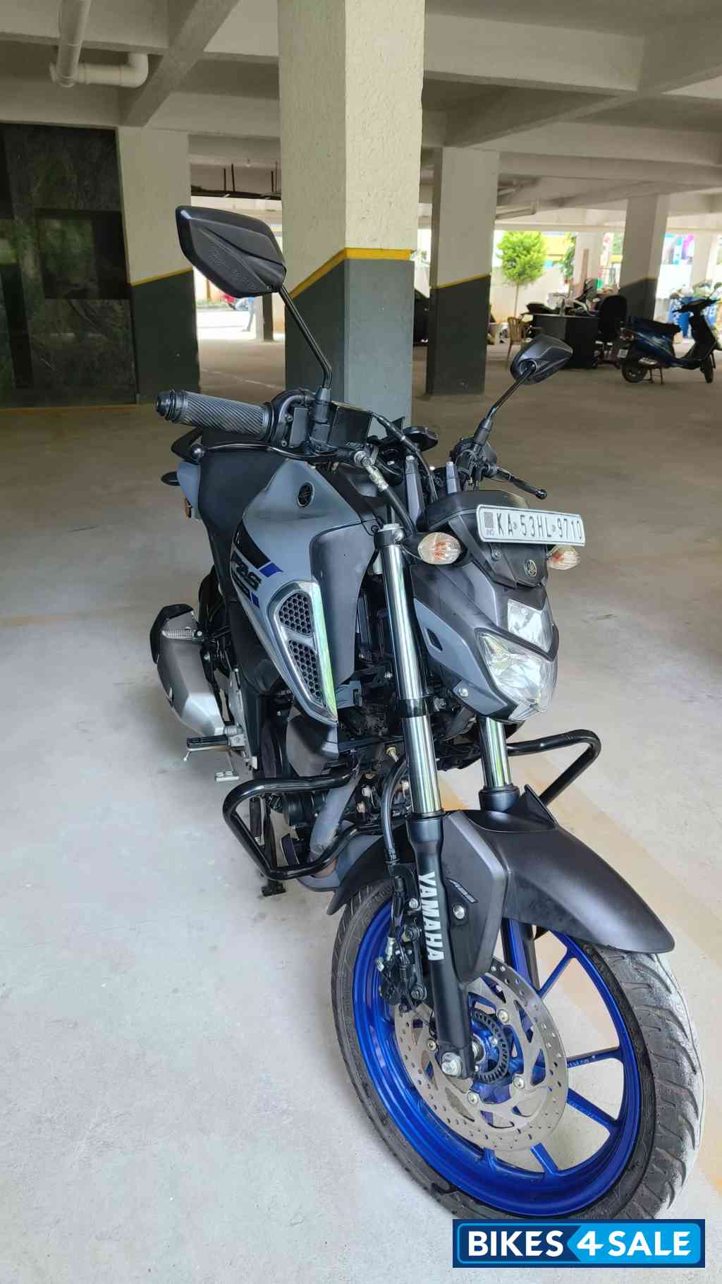 Grey Yamaha FZ-S FI V3 BS6