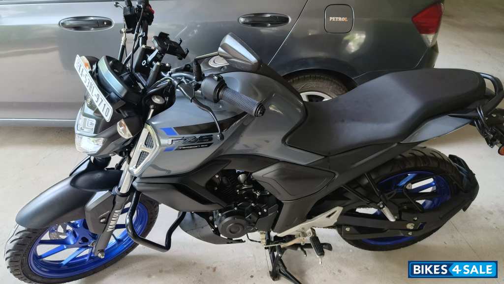 Grey Yamaha FZ-S FI V3 BS6