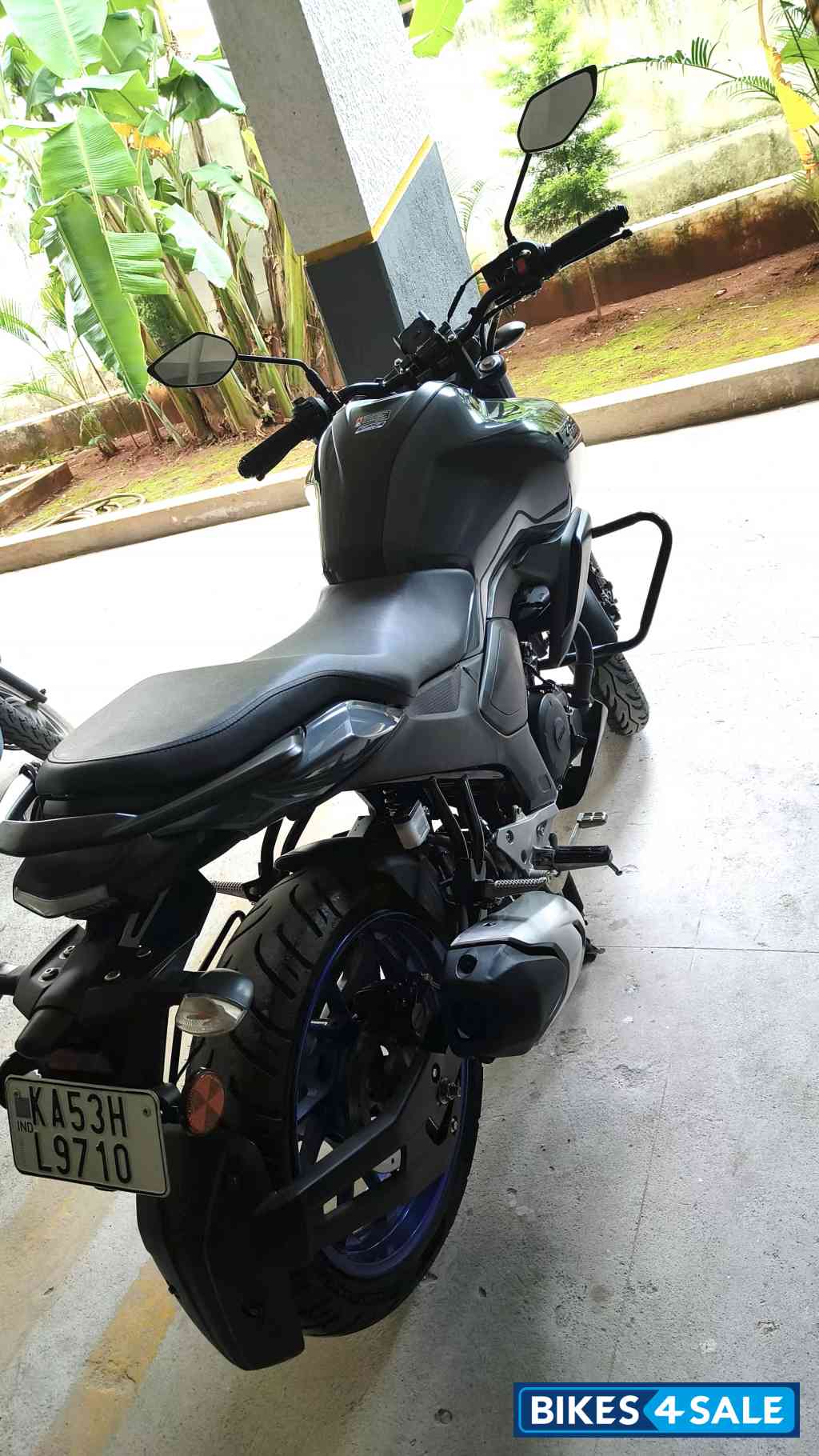 Grey Yamaha FZ-S FI V3 BS6