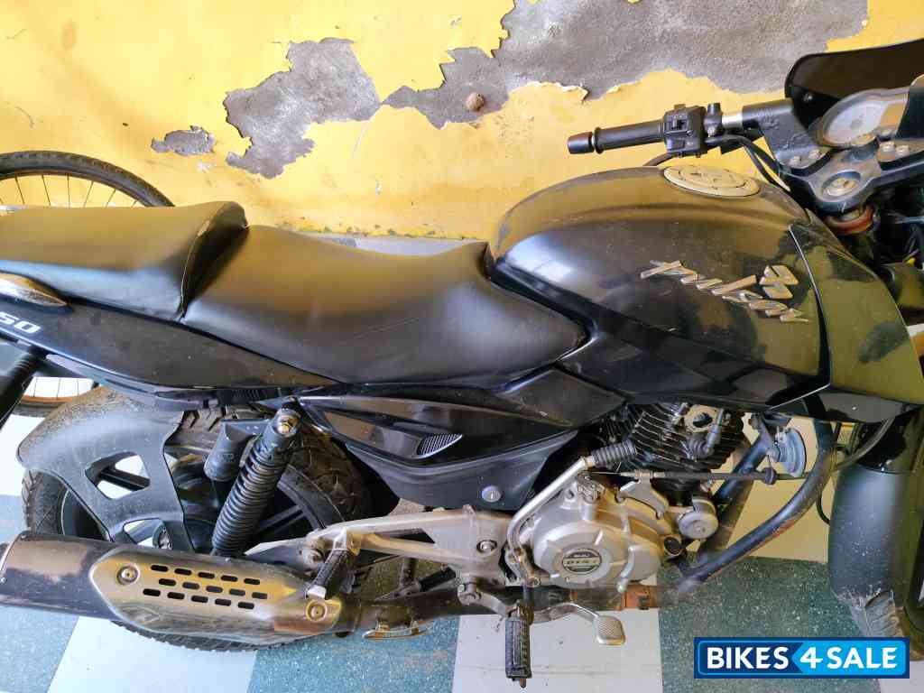 Black Bajaj Pulsar 150 DTSi