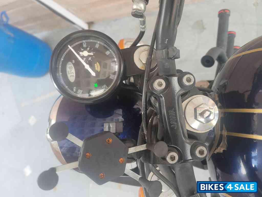 Jawa forty two BS6 Jawa forty two BS6