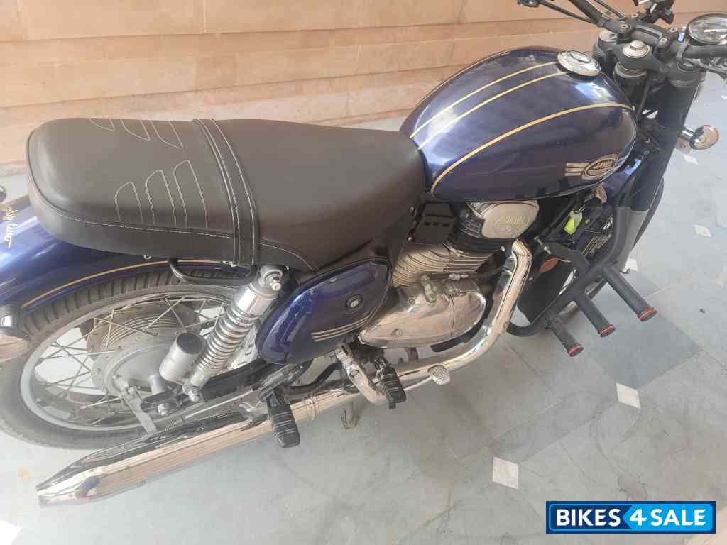 Jawa forty two BS6 Jawa forty two BS6