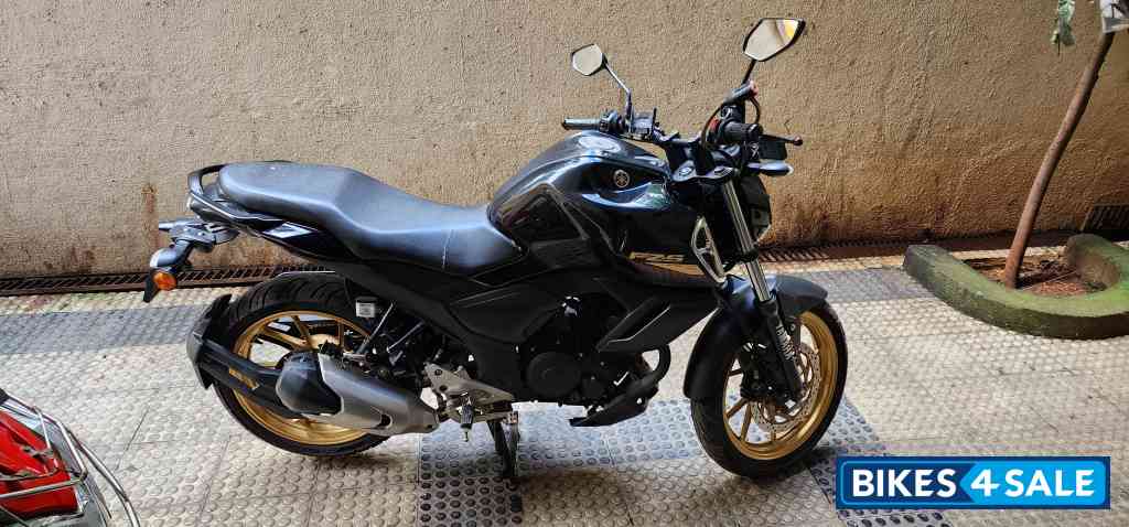 Yamaha FZ-S