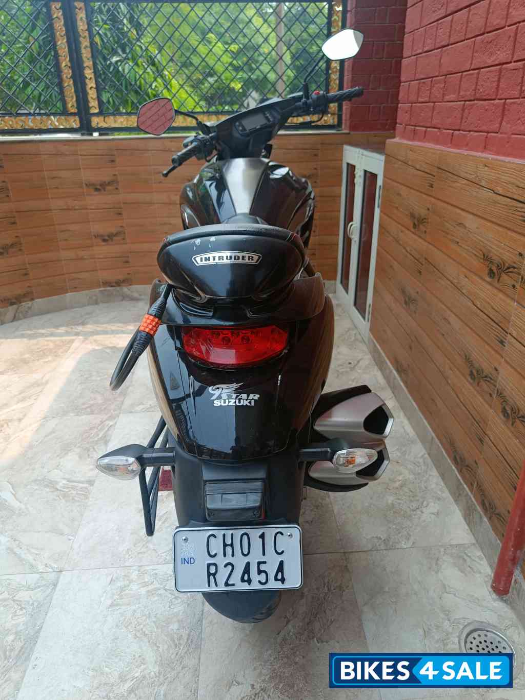 Black Suzuki Intruder 150