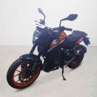 KTM Duke 125