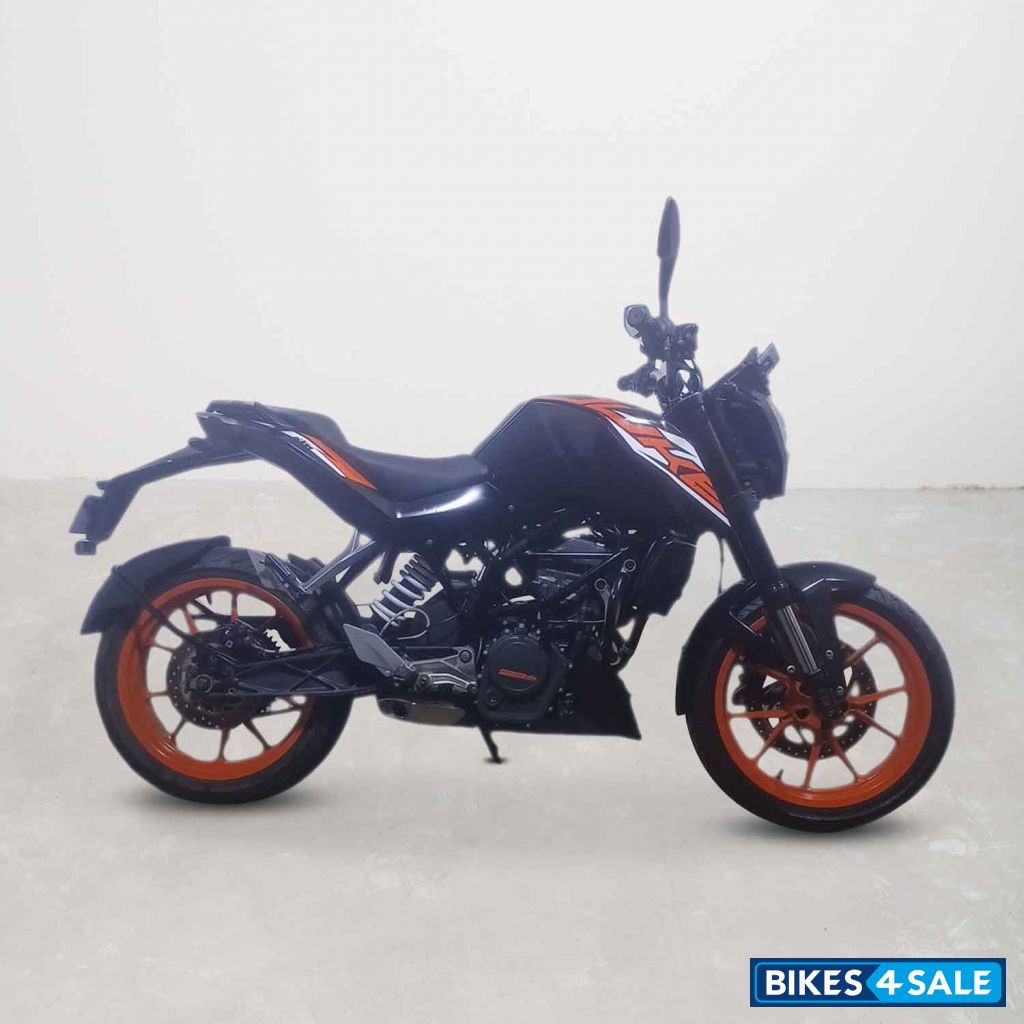 KTM Duke 125