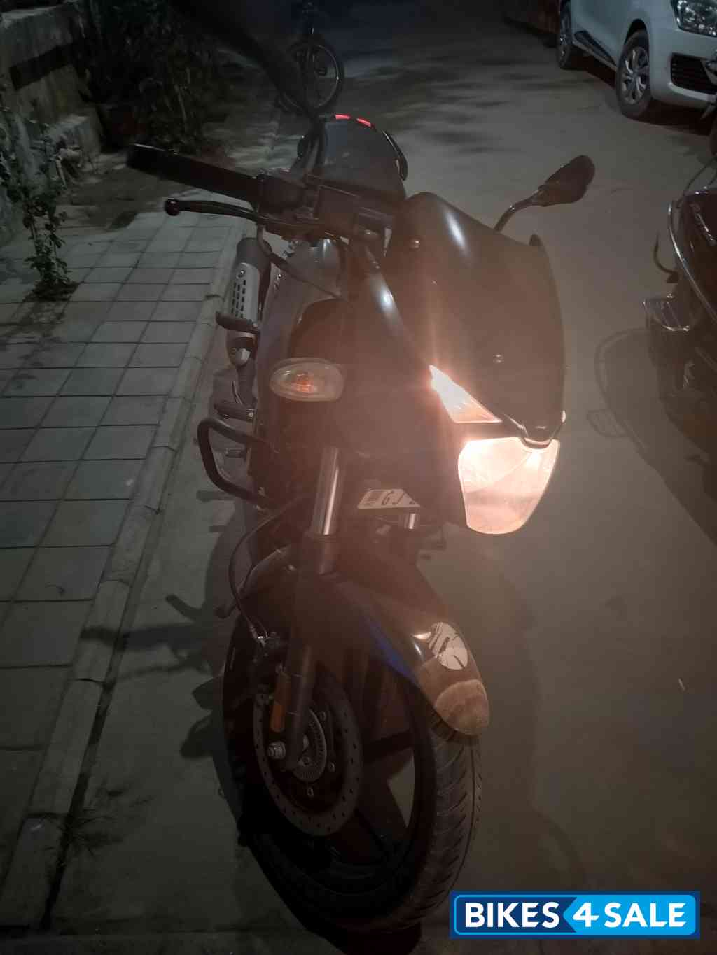 Bajaj Pulsar P150 Twin Disc Split Seat