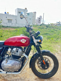 Canyon Red Royal Enfield Interceptor 650 Twin