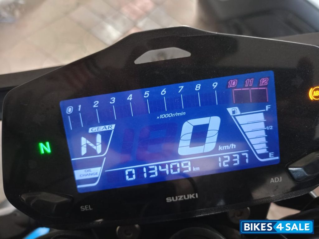 Signature Blue Suzuki Gixxer 250 BS6