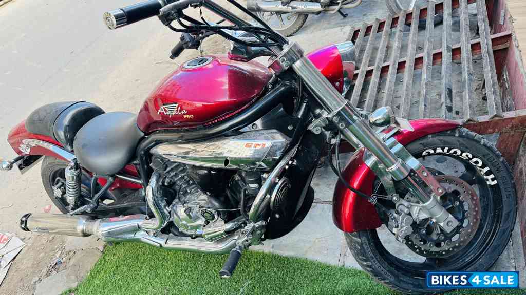 Hyosung Aquila Pro 650 Hyosung Aquila Pro 650