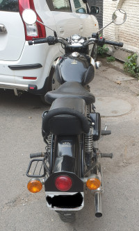 Black Royal Enfield Classic 350