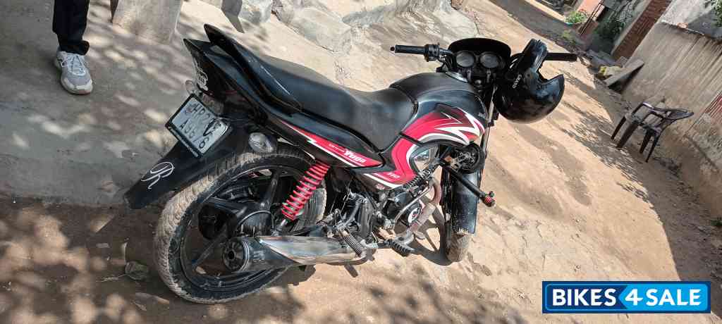 Black & Red Honda CD 110 Dream