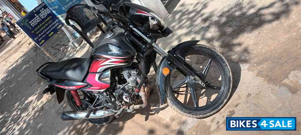 Black & Red Honda CD 110 Dream