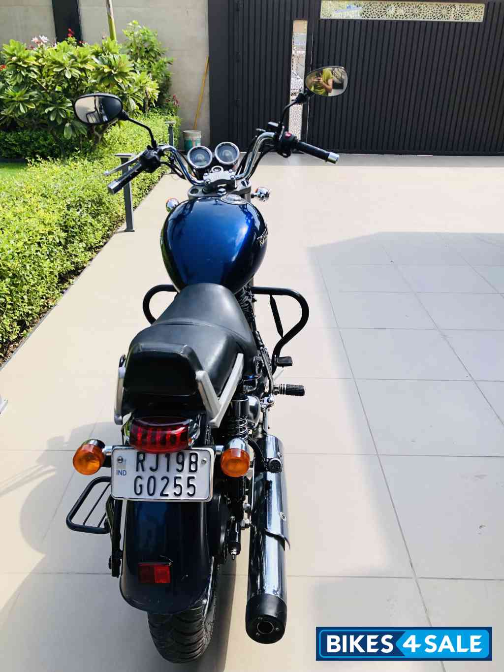 Blue Royal Enfield Thunderbird 500