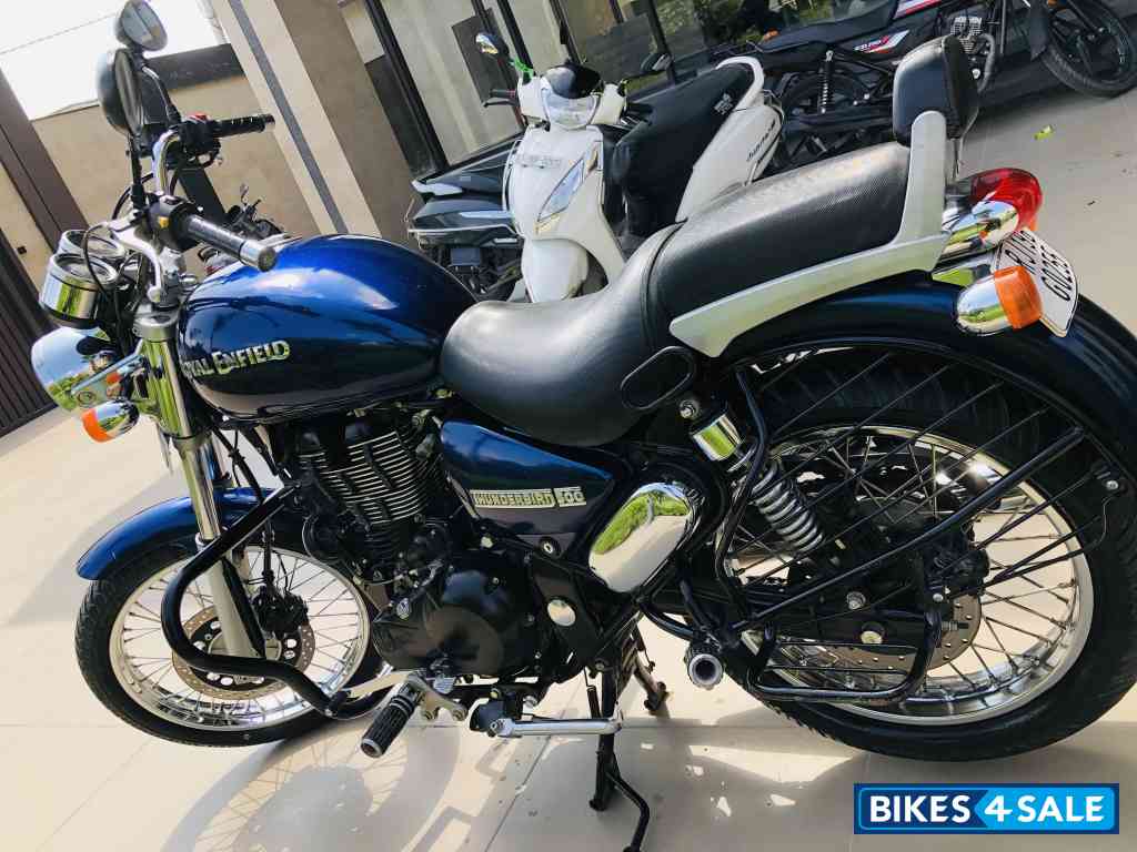 Blue Royal Enfield Thunderbird 500