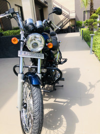 Blue Royal Enfield Thunderbird 500