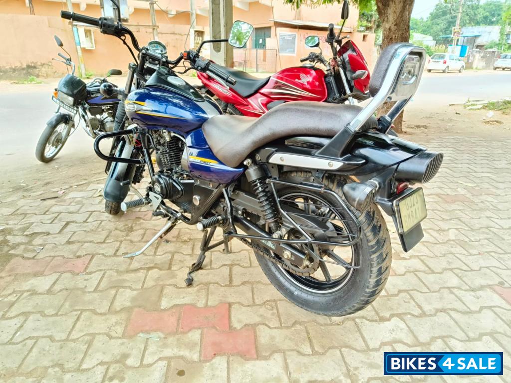 Bajaj Avenger Street 150