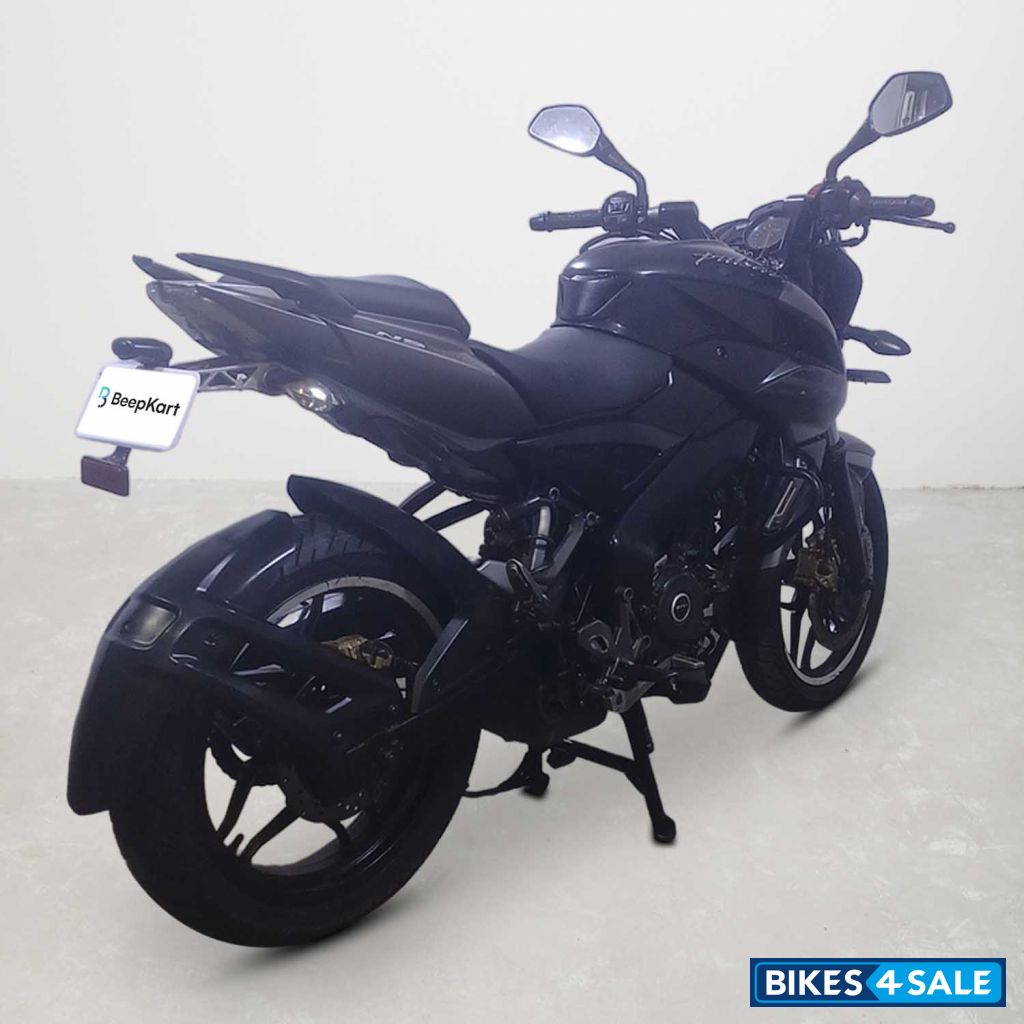 Bajaj Pulsar NS200