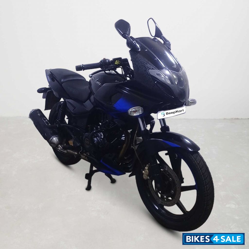Bajaj Pulsar 220F