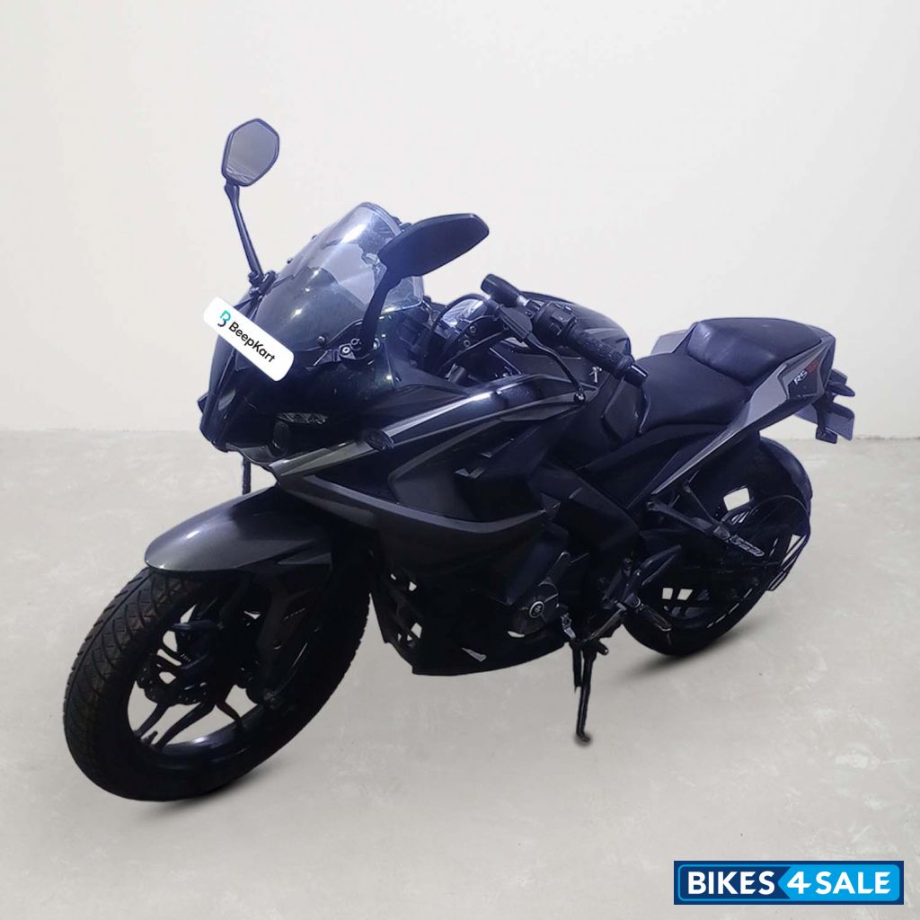 Bajaj Pulsar RS 200