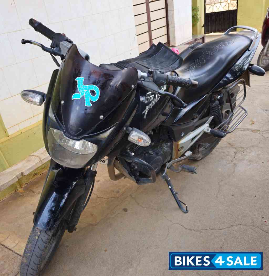 Black Bajaj Pulsar 150 DTSi Black Bajaj Pulsar 150 DTSi