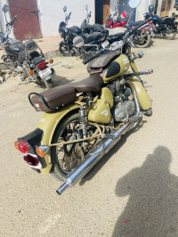 Royal Enfield Classic Desert Storm