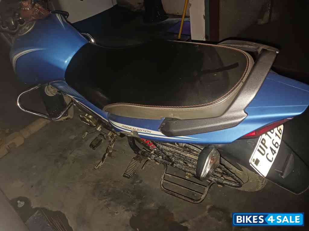 TVS Victor Premium Edition