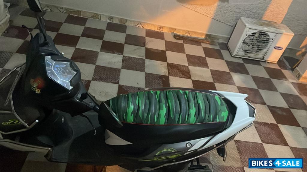 Yamaha Cygnus Ray ZR