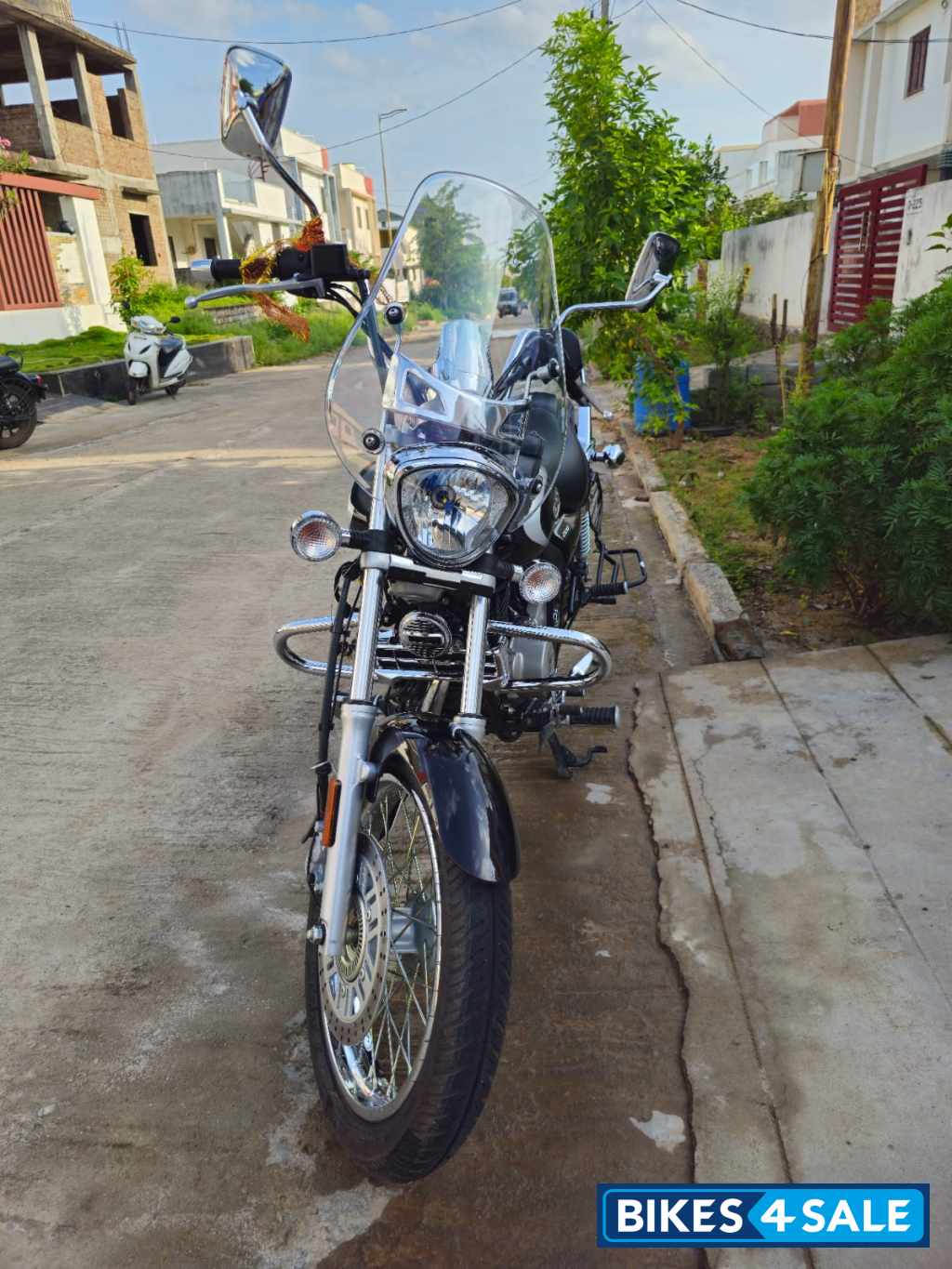 Bajaj Avenger