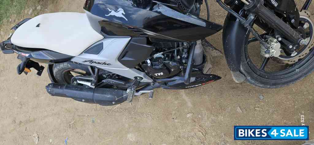 TVS Apache RTR 160 4V