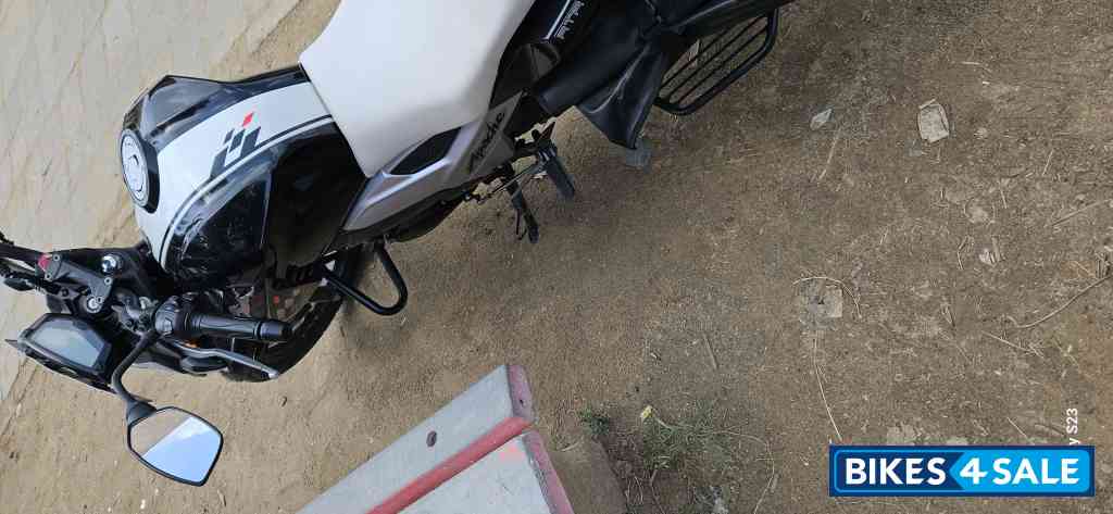 TVS Apache RTR 160 4V