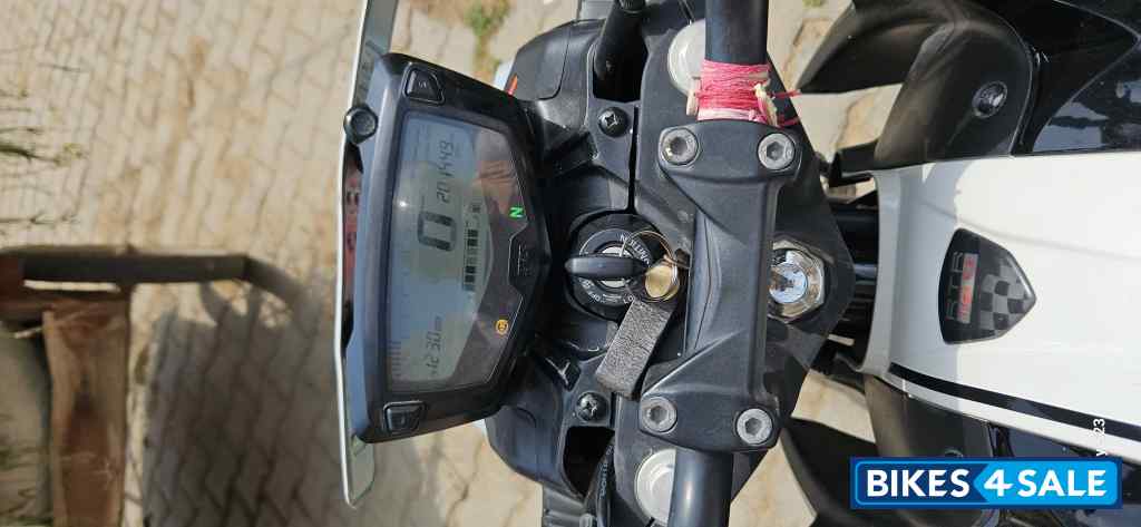 TVS Apache RTR 160 4V