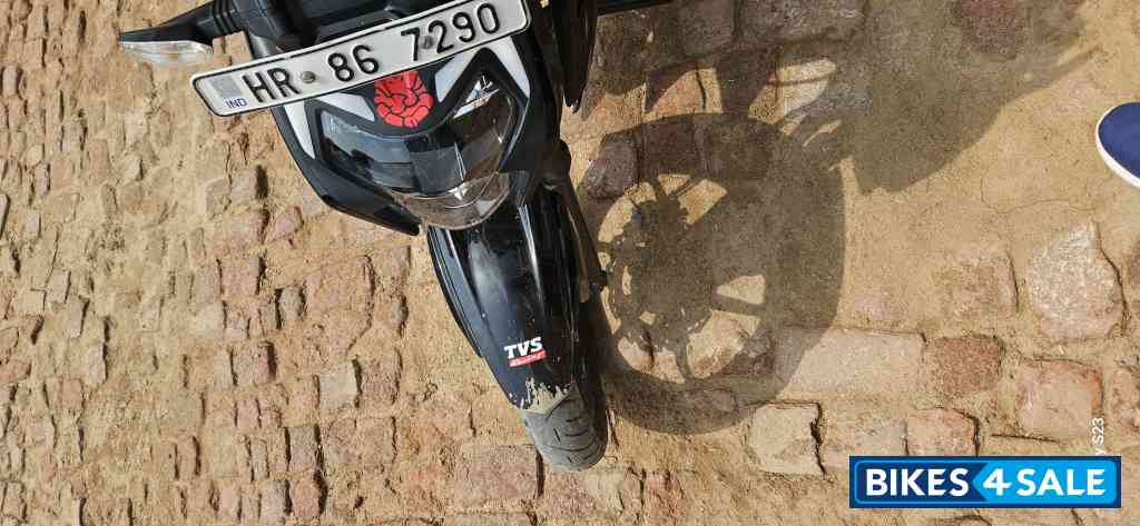 TVS Apache RTR 160 4V