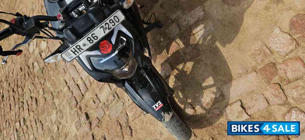 TVS Apache RTR 160 4V