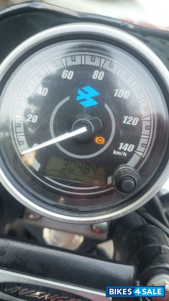 Metallic Black Bajaj Avenger Street 160 Metallic Black Bajaj Avenger Street 160