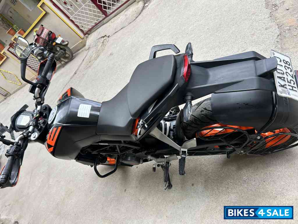 KTM Duke 125