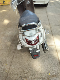 White ( Pearl) Suzuki Access 125