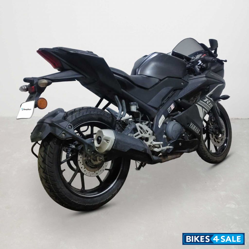 Yamaha YZF R15 V3