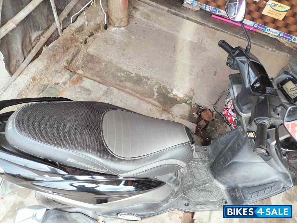 Suzuki Burgman Street