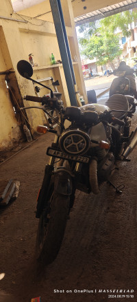 Icy Queen Royal Enfield Continental GT 650