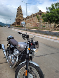 Silver Spectre Royal Enfield Interceptor 650 Twin