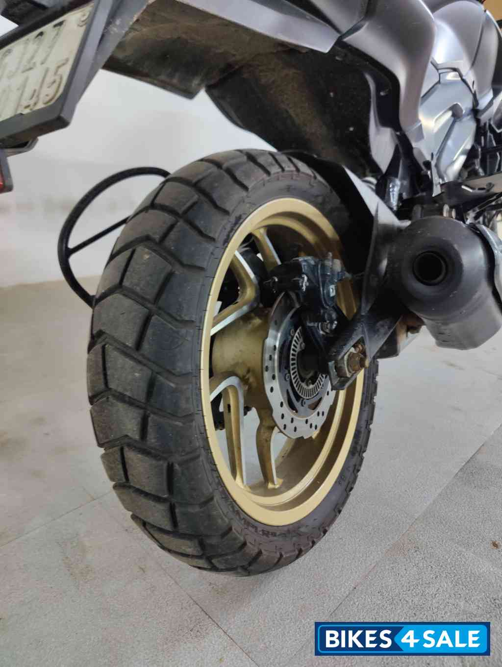 Bajaj Dominar 400 Disc