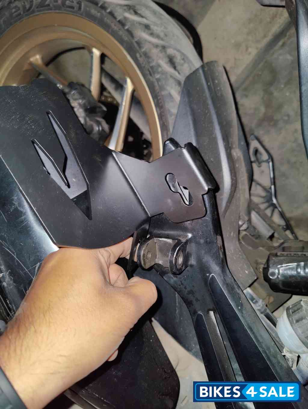 Bajaj Dominar 400 Disc