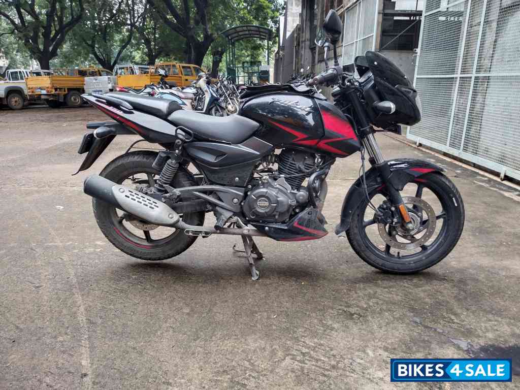 Bajaj Pulsar 150 Twin Disc BS6