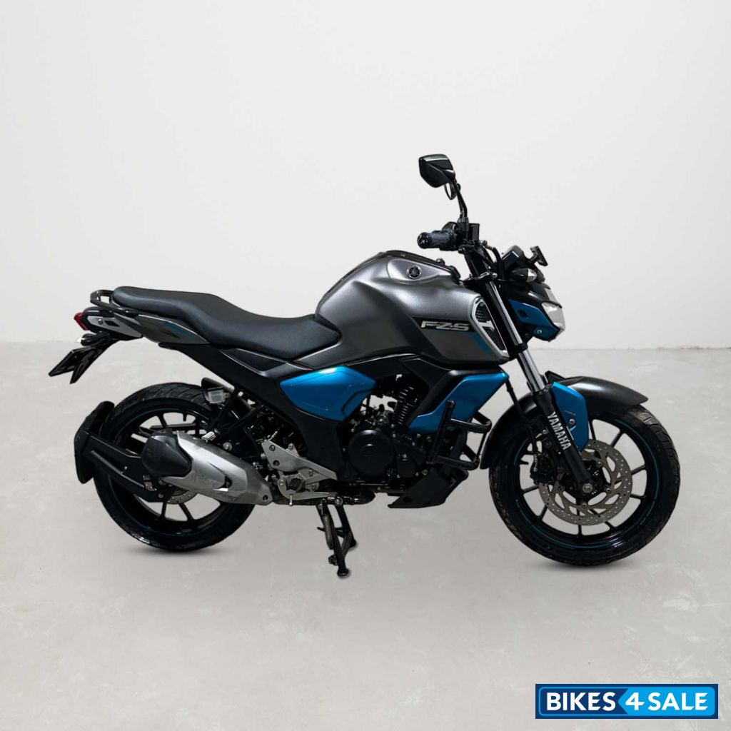 Yamaha FZ-S