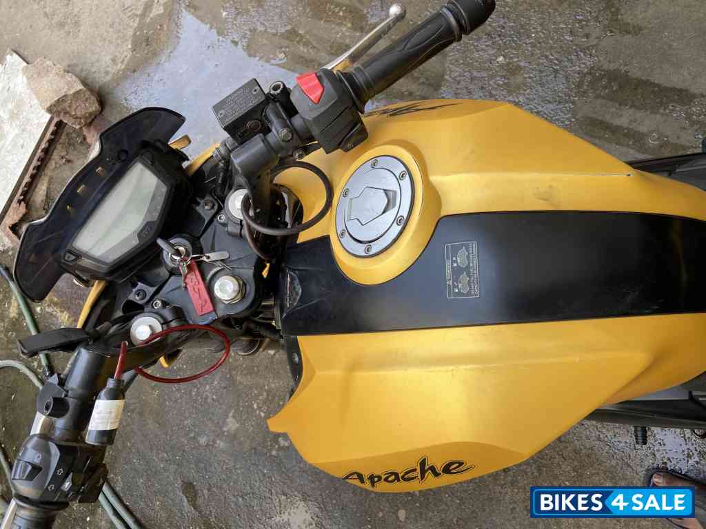 Yellow TVS Apache RTR 200 4V
